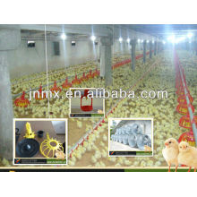 Professionelle Broiler und Züchter verwenden Hühnerfütterung Ausrüstung